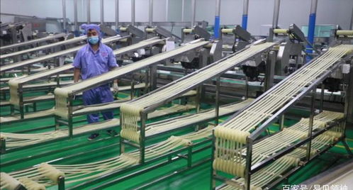 探訪辣條工廠揭秘辣條制作流程,工人日數辣條六萬根月掙7000元